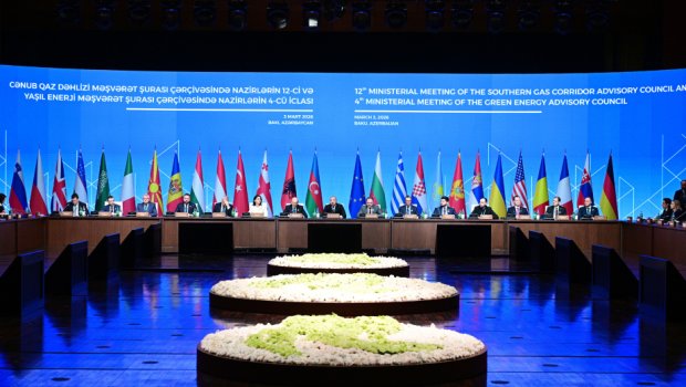 Prezident Bakı Konqres Mərkəzində mühüm iclasda iştirak edir - VİDEO