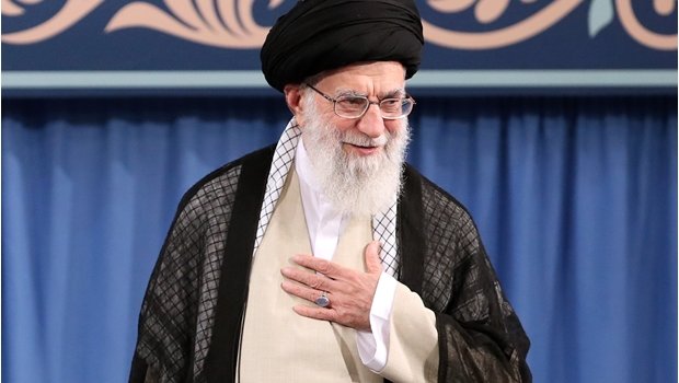 Xameneinin yerini Trampa o deyib