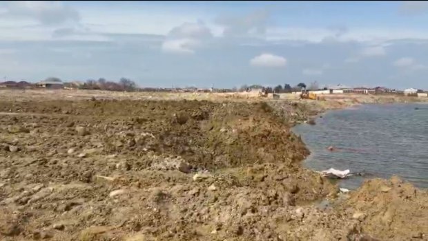 Sovxoz Ramanada gölü qanunsuz qurutmaq istədilər &ndash; VİDEO