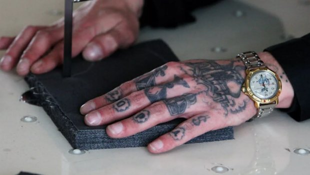 Rusiyada &ldquo;qanuni oğru&rdquo;lara qarşı onlarla cinayət işi açılıb