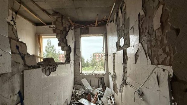 Molla rejiminin PUA hücumuna məruz qalan məktəbdən FOTOLAR