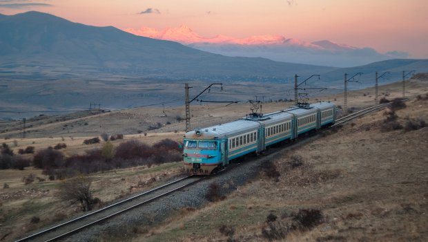 Ermənistan dəmir yollarının idarəçiliyi hansı ölkənin NƏZARƏTİNƏ KEÇƏCƏK?