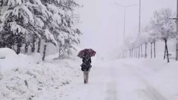 FAKTİKİ HAVA: Bu ərazidə qar örtüyünün hündürlüyü bir metri keçib