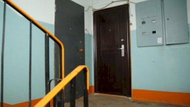 Hərbçi mənzildə ölü tapıldı