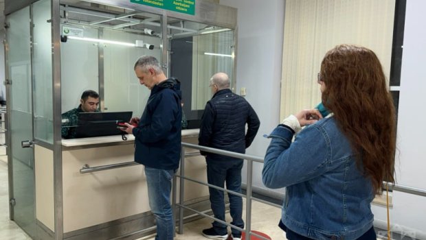 Daha 4 ölkənin diplomatları Azərbaycana təxliyə edildi