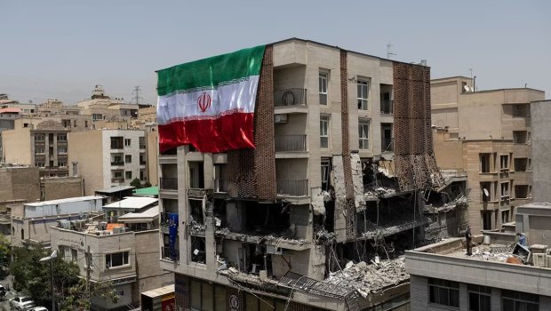 İranın yeni ali liderinin soyadı Xamenei olacaq