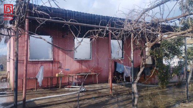 Kürdəmirdə ev yanaraq külə döndü - FOTO/VİDEO