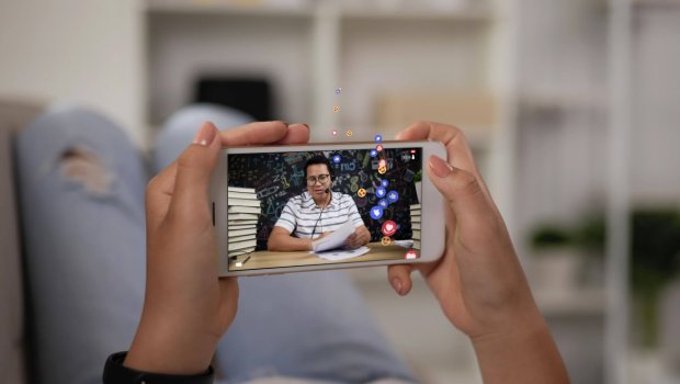 &ldquo;TikTok&rdquo; uğruna nüfuzunu riskə atanlar &shy;&ndash; Müəllim adına belə zərbə vurulur