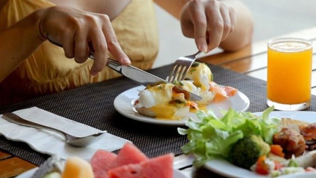 Həkimdən vacib xəbərdarlıq: Günə bu qidalarla başlayın