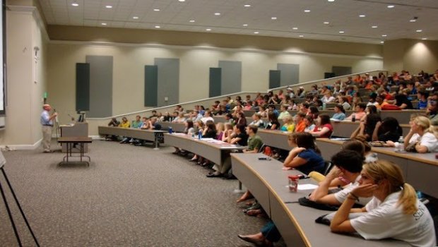 Bakıdakı universitetlər köçürüləcək &ndash; RƏSMİ