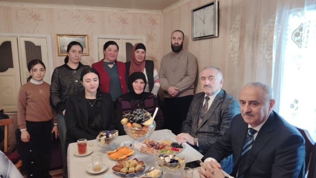 Qusarda nəvəsi də şəhid olan şəhidin ailəsi ziyarət edildi - FOTO