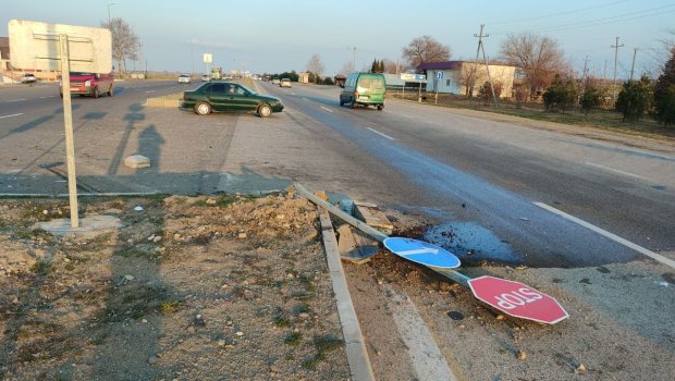 Bakı-Qazax yolunda ağır qəza olub, 4 nəfər xəsarət alıb - FOTO