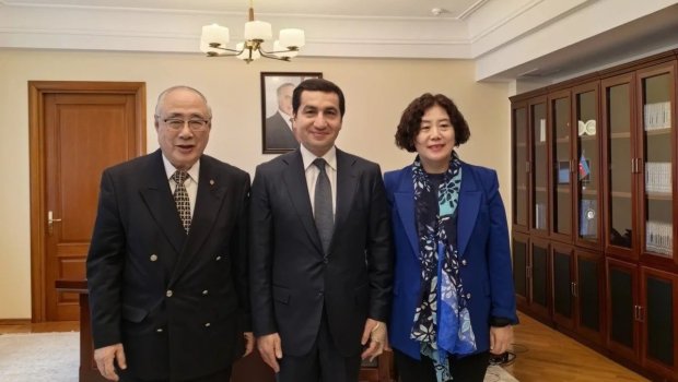 Hikmət Hacıyev Çin nümayəndəsi ilə görüşdü &ndash; FOTO