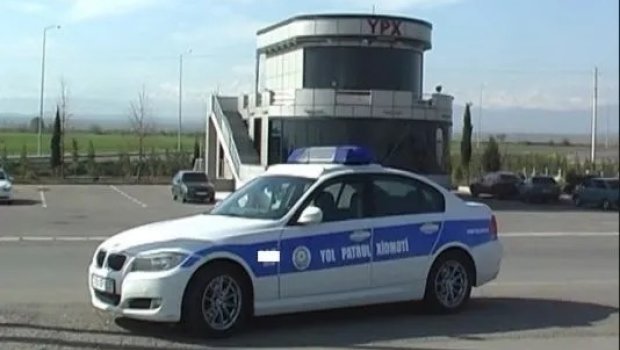 Taksi sürücüsünün avtomobilini qaçırdı - Postda TUTULDU