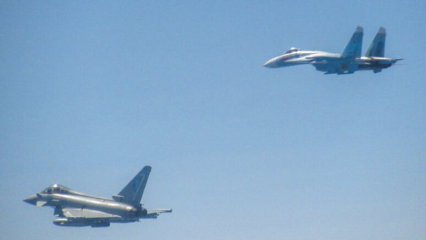 İsveçrə ABŞ-a &ldquo;yox&rdquo; dedi - Hərbi təyyarələri üçün hava məkanını bağladı