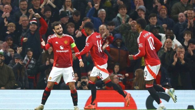 "Mançester Yunayted" evdə üç xala sevindi - VİDEO