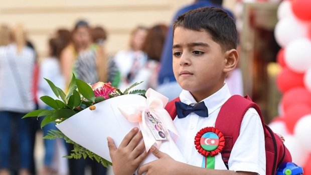 I sinfə elektron qeydiyyatla bağlı valideynlərə MÜRACİƏT