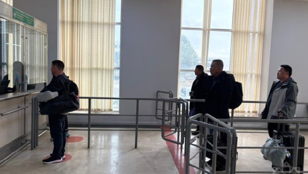 Xarici vətəndaşların İrandan Azərbaycana təxliyəsi edir &ndash; FOTO