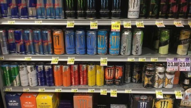 Uyğunsuzluq aşkarlanmış energetik içkinin idxalına məhdudiyyət qoyuldu - FOTO