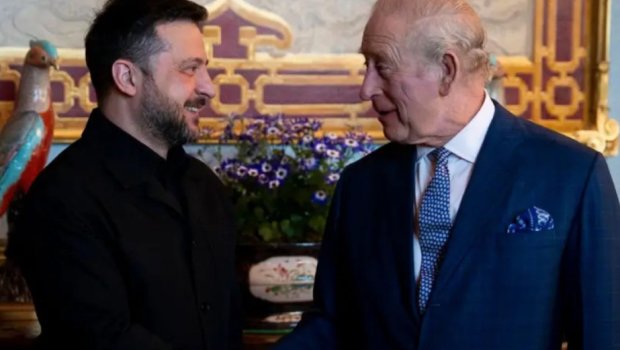 Zelenski Britaniya kralına &ldquo;iPad&rdquo; HƏDİYYƏ ETDİ &ndash; VİDEO