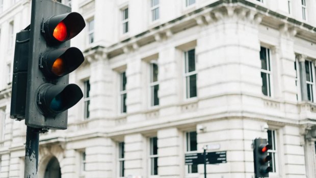 Bakının bu ərazisində ilk dəfə yeni svetoforlar quraşdırıldı