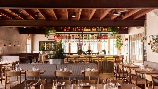 Bu ölkədə mağazalar, restoranlar və ticarət mərkəzləri tez bağlanacaq &ndash; SƏBƏB