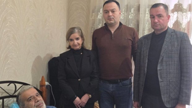 Tanınmış jurnalistin səhhəti PİSLƏŞDİ &ndash; FOTO