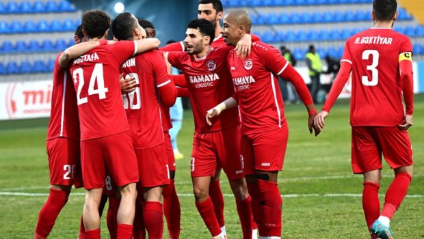 &ldquo;Araz Naxçıvan&rdquo;ın iki futbolçusu yığmaya ÇAĞIRILDI