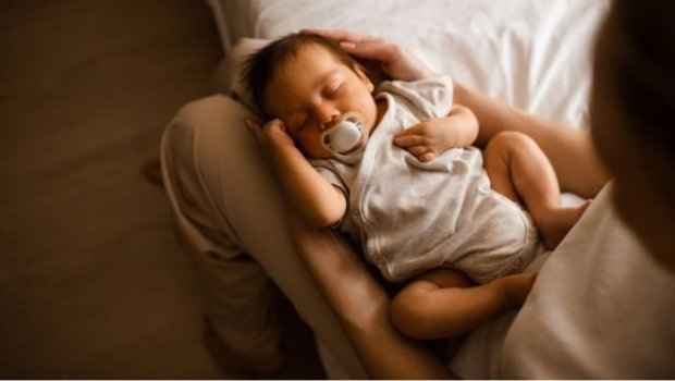 Doğuşdan sonra ailə dəstəyi: analar üçün 6 vacib kömək yolu