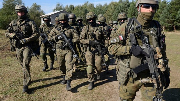 Polşa qoşunlarını İraqdan çıxartdı