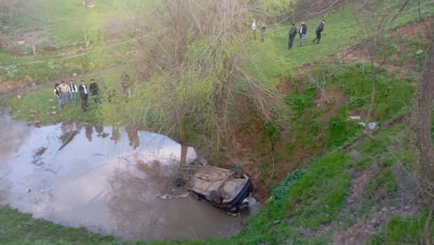 Cəlilabadda avtomobil körpüdən kanala AŞDI - VİDEO