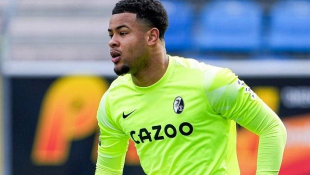 "Tottenhem" 5 penalti qaytaran qapıçıya göz dikdi