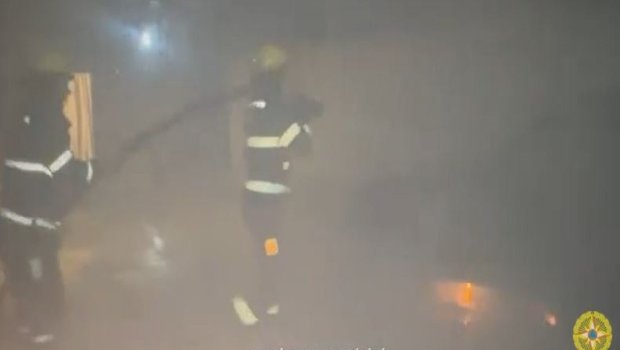 Kürdəmirdə avtomobil yandı - VİDEO