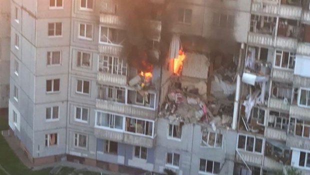 Yaşayış binasında PARTLAYIŞ - Ölənlər var