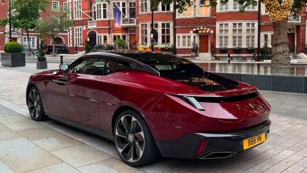 Dünyanın ən bahalı avtomobili bu ölkədə görünüb