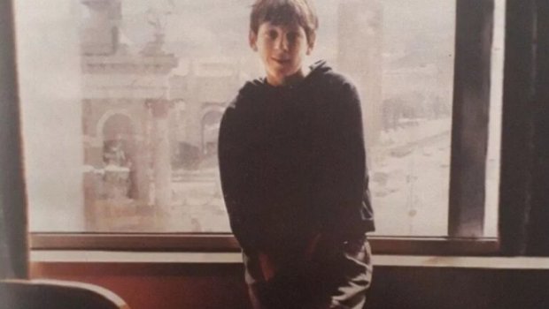 Haradan haraya: İndi bütün dünya bu uşağı tanıyır