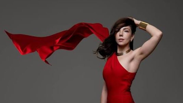 Bloger böyük məbləğdə vəsaiti mənimsəməkdə ittiham olunur - DETALLAR