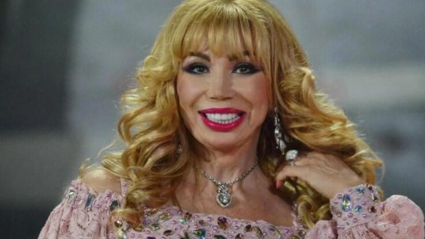 "Mənim kimi müğənni "Jiquli"də gəzməlidir?"