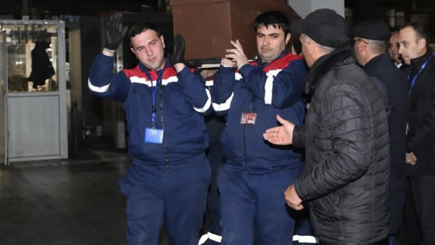 Rasim Balayevin cənazəsi ölkəyə GƏTİRİLDİ - VİDEO