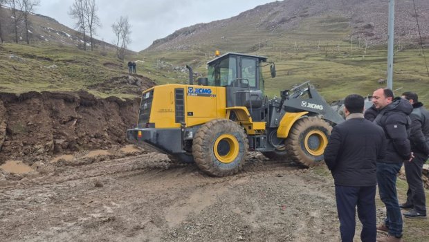 Daşkəsəndə yolda sürüşmə baş verdi &ndash; FOTO/VİDEO