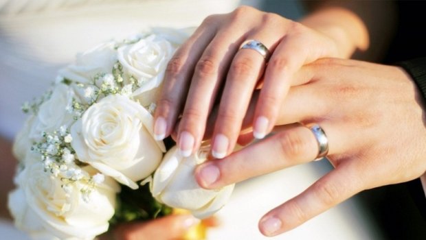 Ağcabədidə qanuna zidd toy - Bələdiyyə sədrinin bacısı uşaqları evləndi