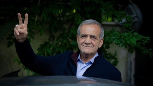 Pezeşkian və Əraqçi Tehranda keçirilən MİTİNQDƏ - VİDEO