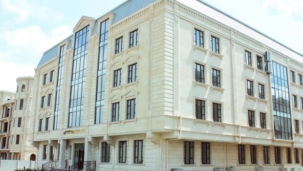 Qərbi Kaspi Universitetində dövlət sifarişli tələbələrdən ödəniş tələb olunur? - Agentlik araşdırmalara BAŞLADI &ndash; FOTOFAKT