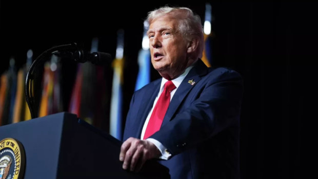 Tramp: "İranı daş dövrünə qaytaracağıq"