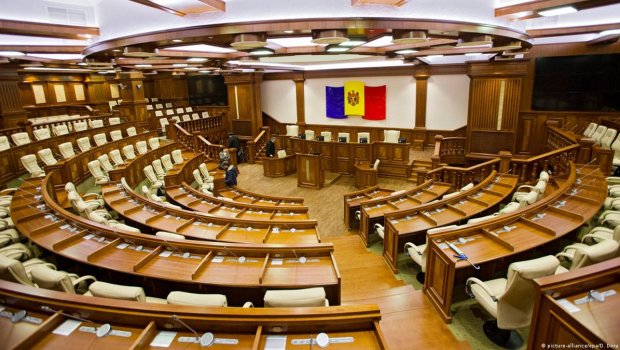 Moldova MDB-dən çıxır - Parlament qanun layihəsini birinci oxunuşda təsdiqlədi