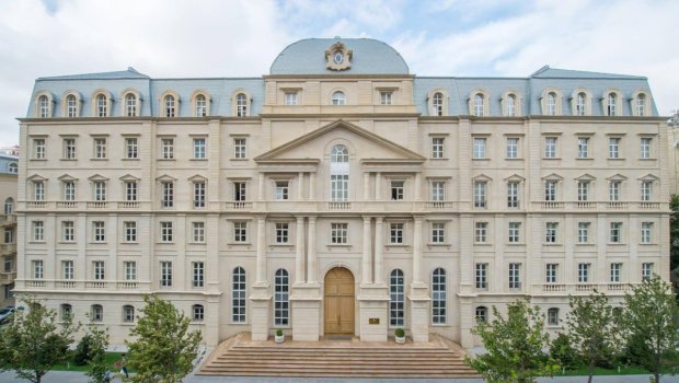 Maliyyə Nazirliyindən Qərbi Kaspi Universitetindəki pul tələbi ilə bağlı AÇIQLAMA