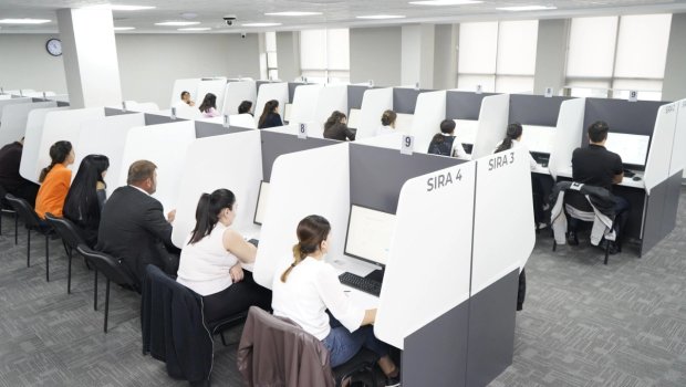 Dövlət qulluqçusu olmaq istəyənlər imtahan verəcək - BU TARİXDƏ