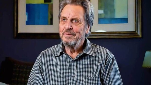 İlon Maskın atası oğlunun məktəbdə &ldquo;axmaq&rdquo; adlandırılmasından danışıb - VİDEO