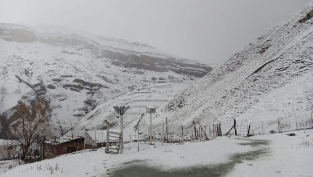 Şimal bölgəsində dağlıq ərazilərə qar yağıb - FOTO