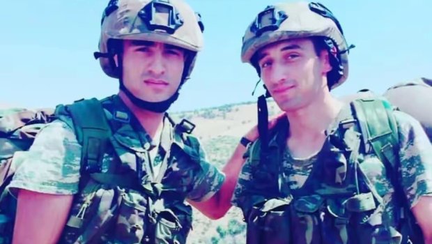 Əfsanəvi qəhrəmanlarla çiyin-çiyinə vuruşan igidin hekayəsi - FOTO